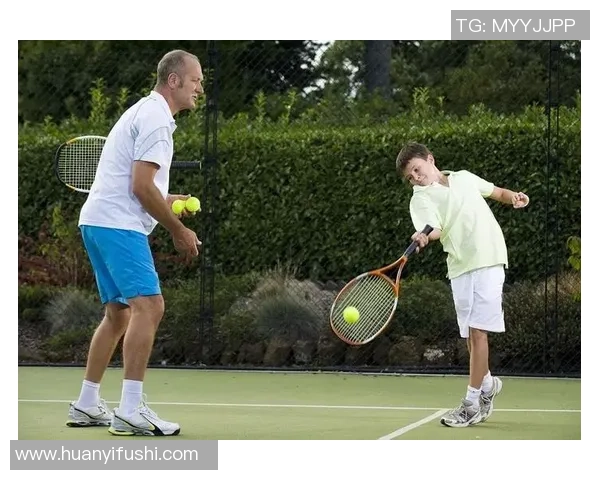 南京网球队边路渗透战术解析与实战应用探讨